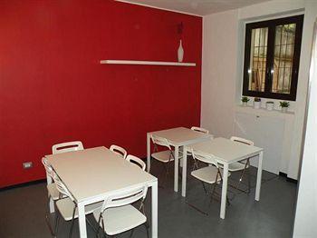 Le Tre Torri Hotel Милано Екстериор снимка