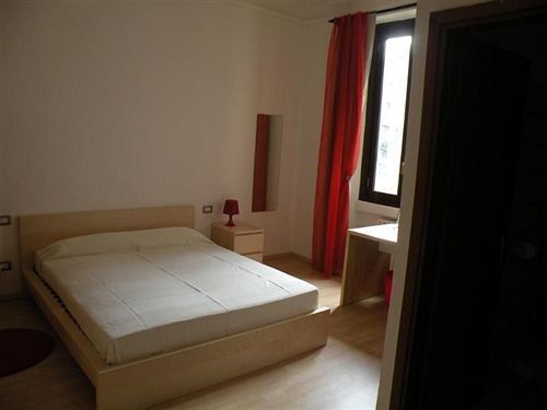 Le Tre Torri Hotel Милано Екстериор снимка